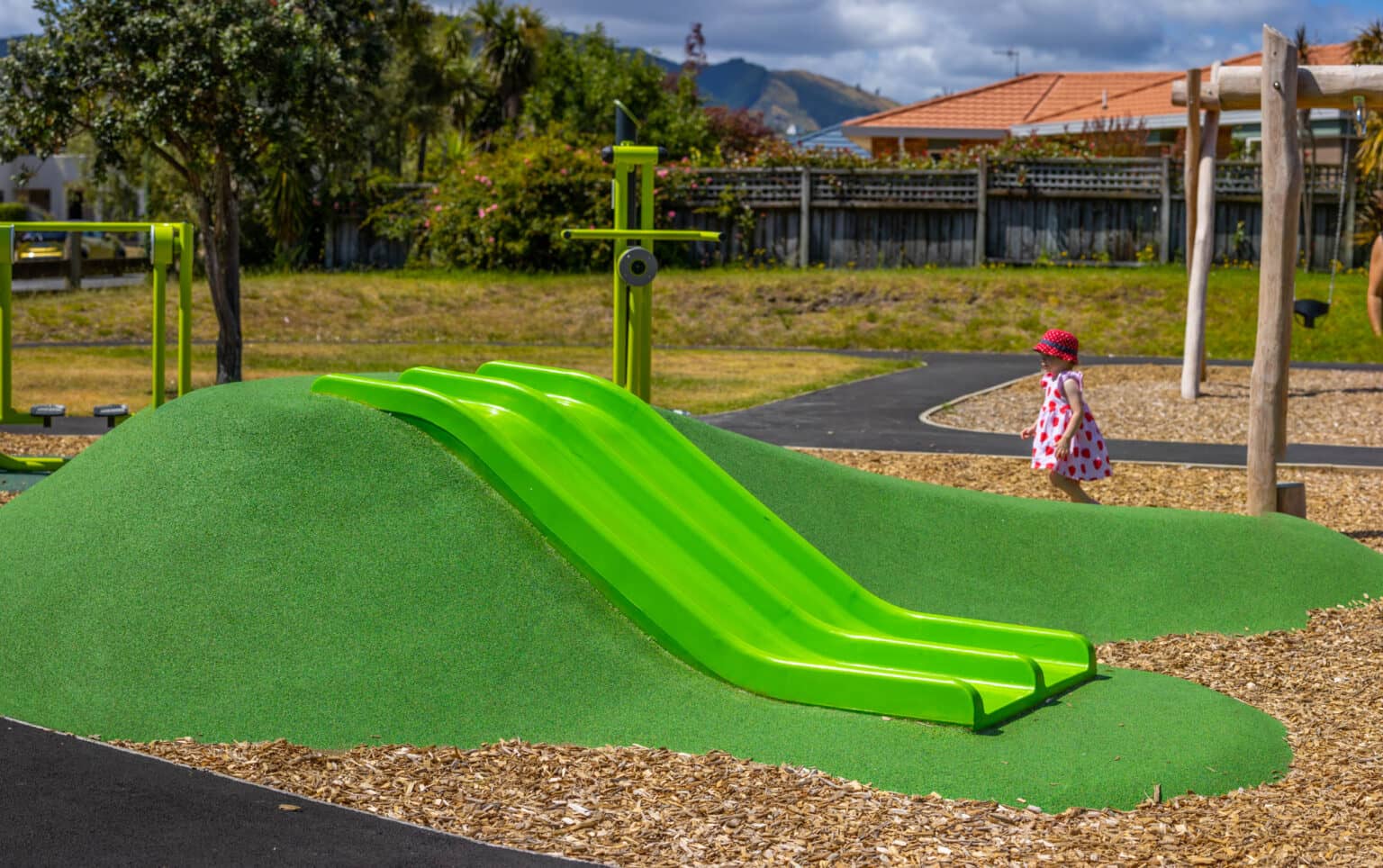 Milne Drive Playground_Image-12