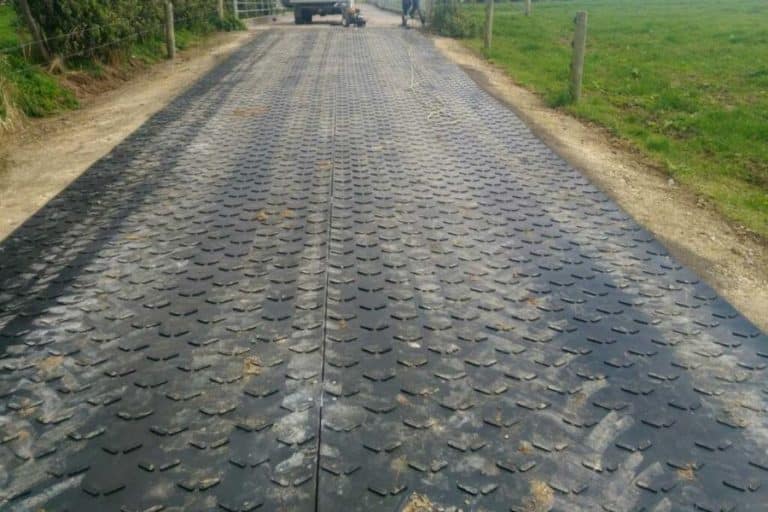 vgrip mat on a dairy track