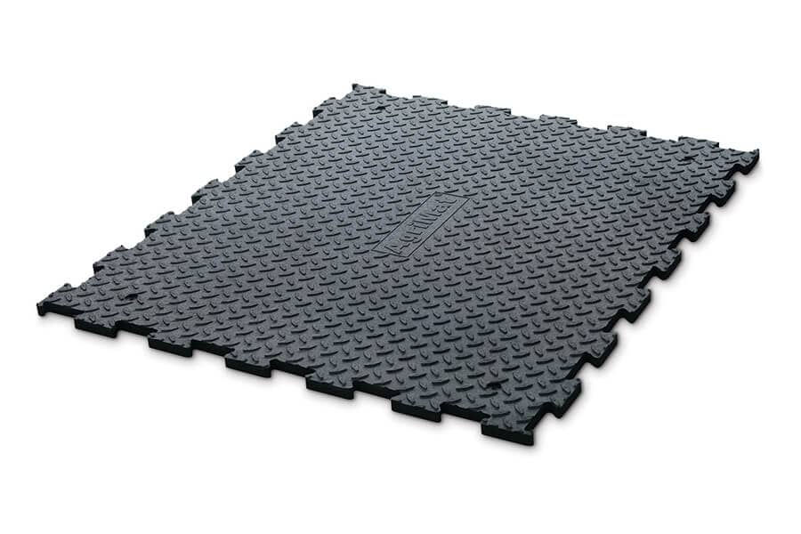 Legend rubber mat for dairy cows