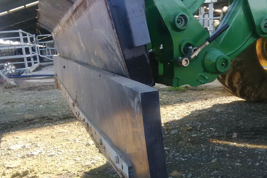 Scraper Rubber Numat Agricultural Rubber Matting & Safety Surfacing