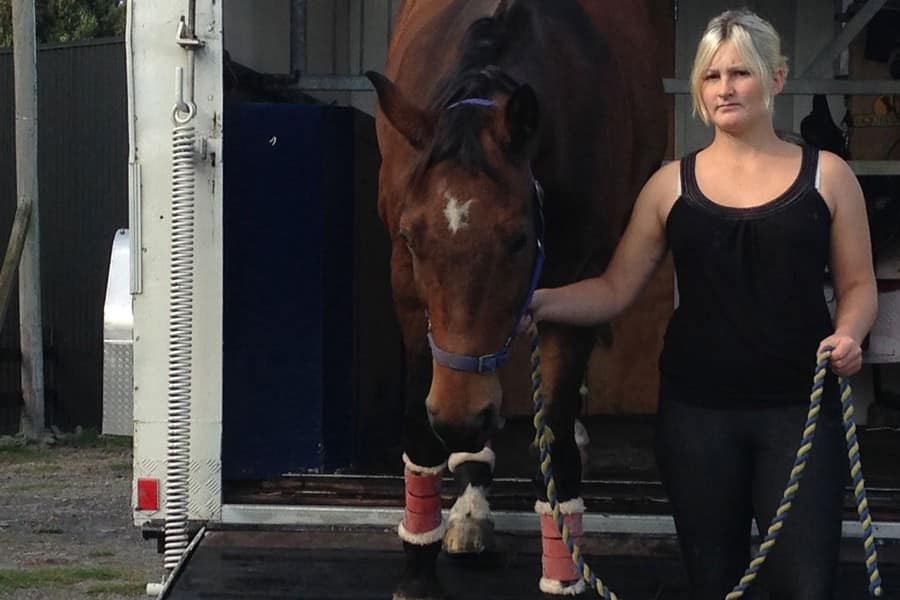 Easy Off And On With Horse Float Ramp Mat NumatAGRI